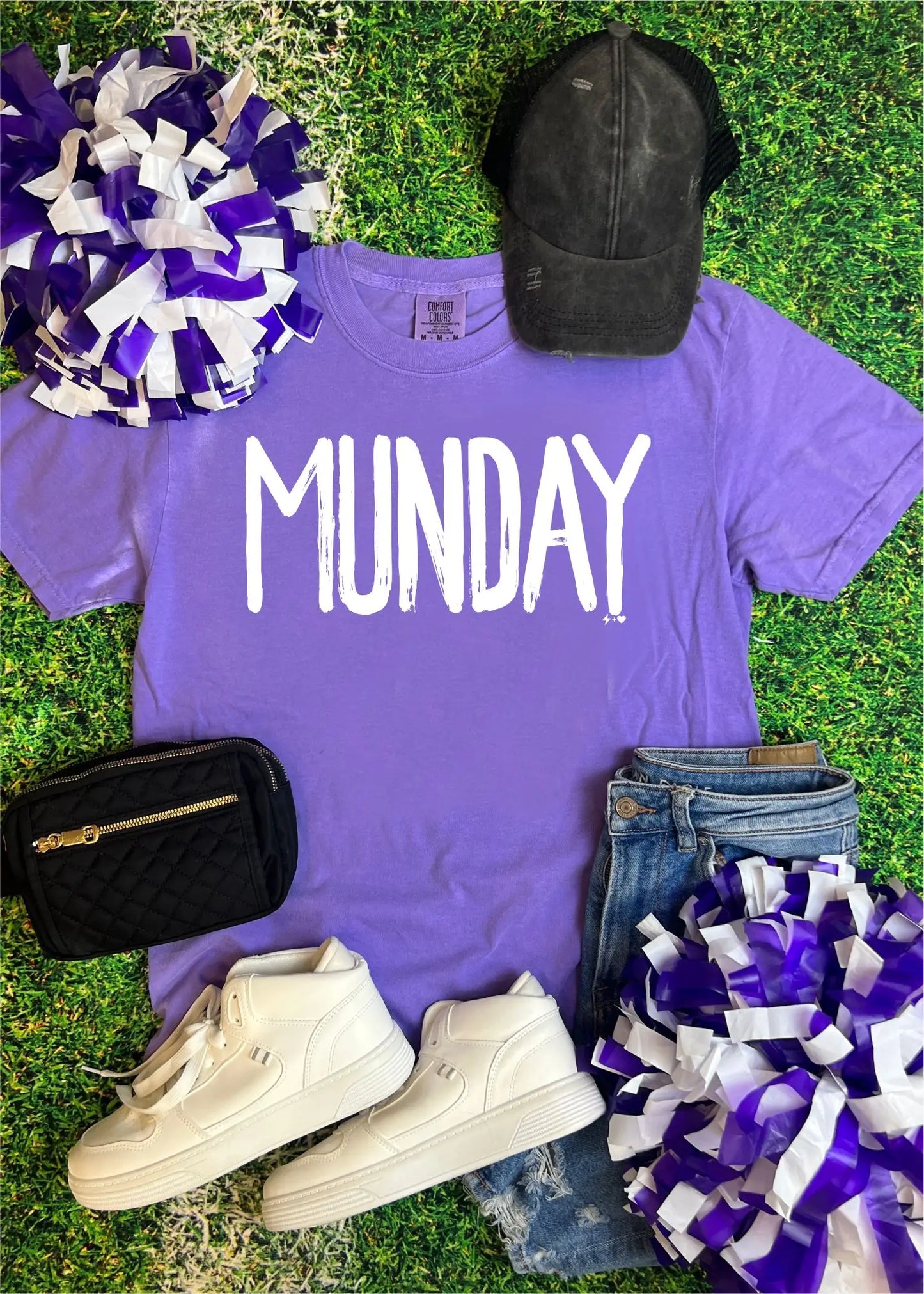Munday Tee