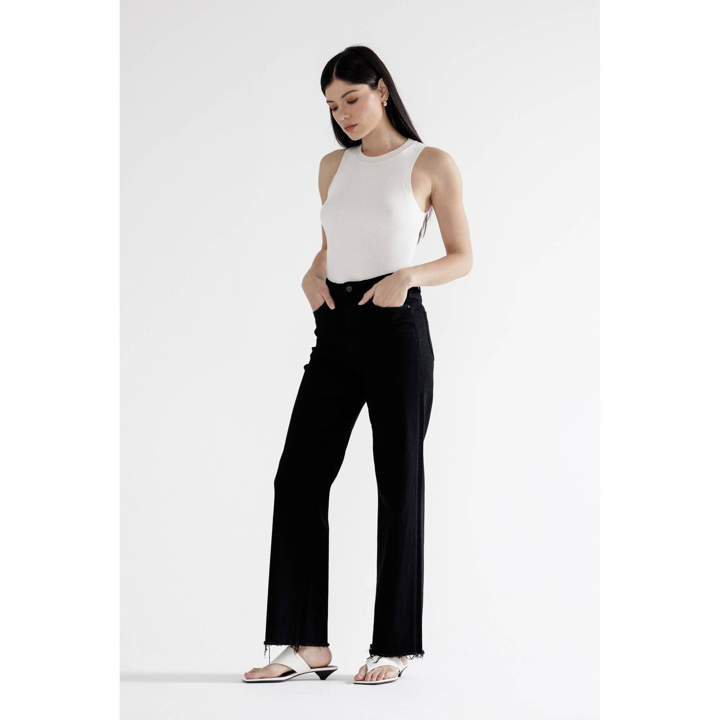 MICA HIGH RISE SLIM WIDE WITH RAW HEM