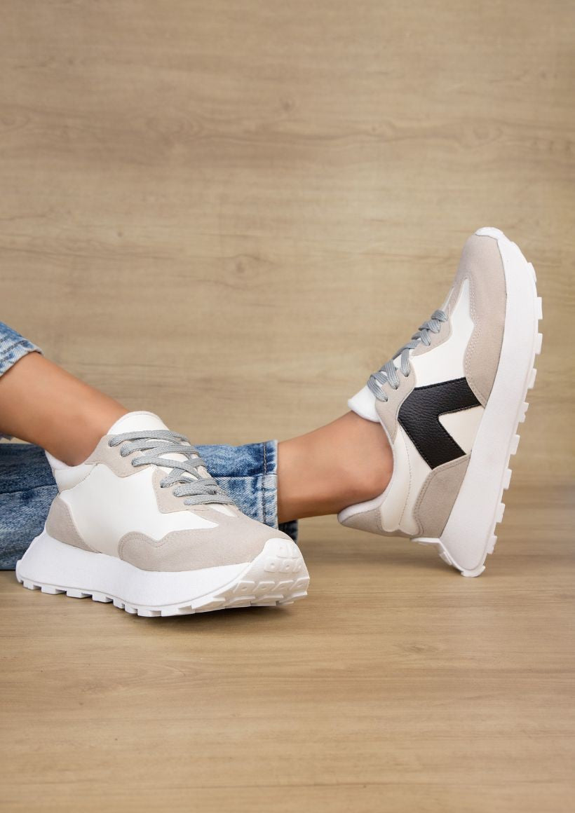 Black Smith Sneakers
