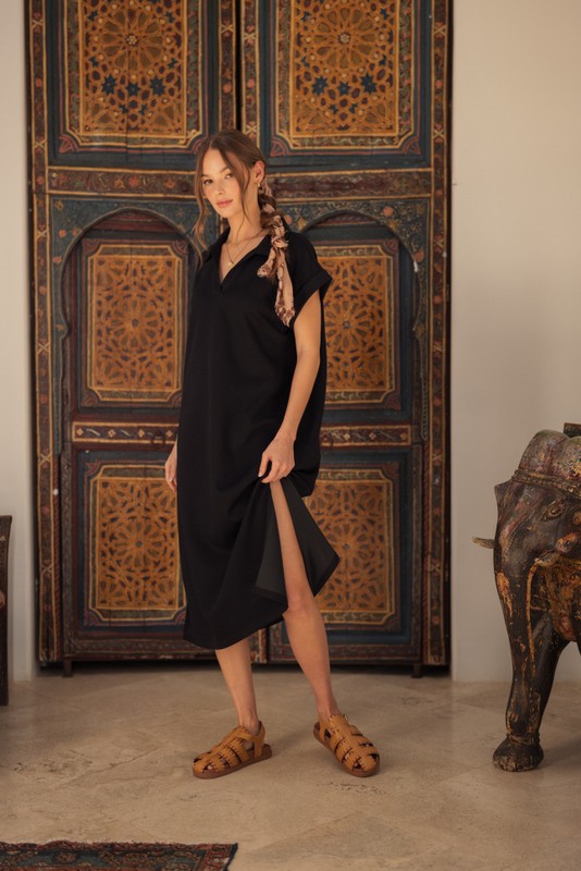 Solid Collared Midi Dress With Pockets