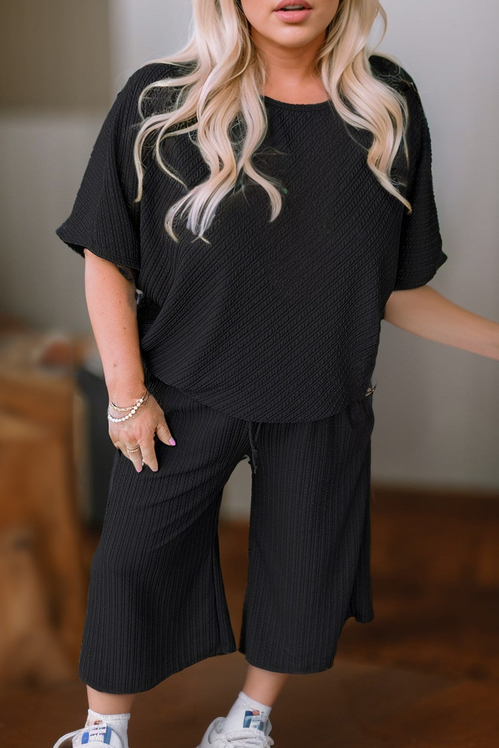 Batwing Sleeve Tee & Wide Leg Pants Plus Size Set
