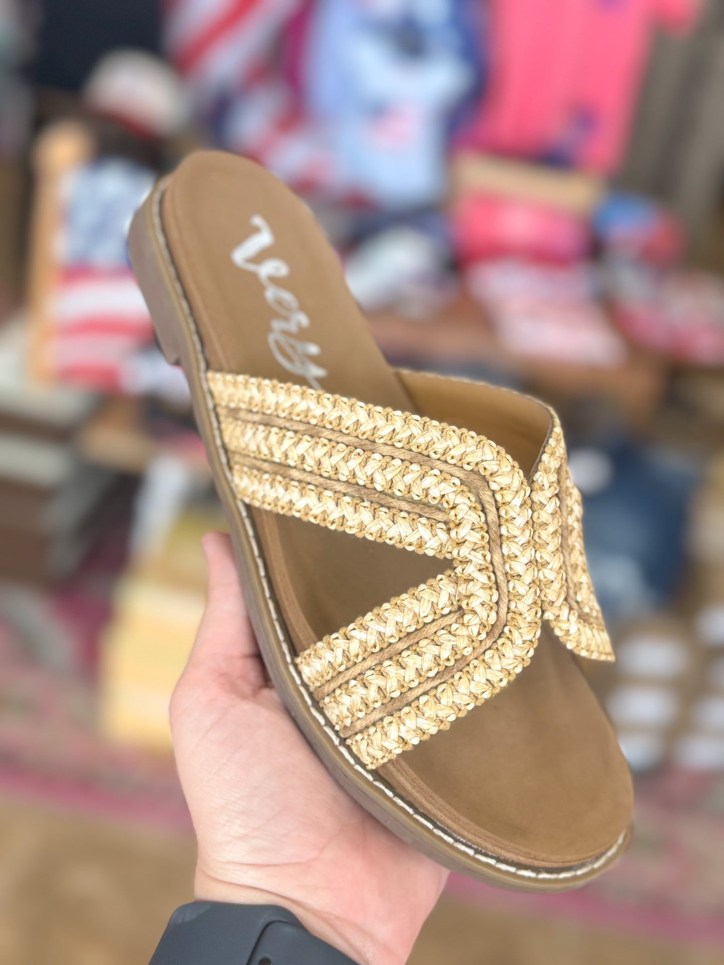 Aifie Natural Sandal