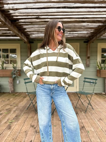 OLIVE PATTI PULLOVERS