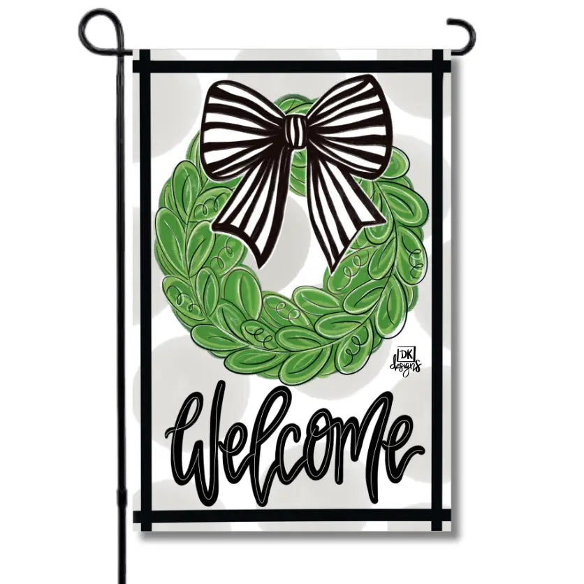 Black and White Bow Wreath Glam