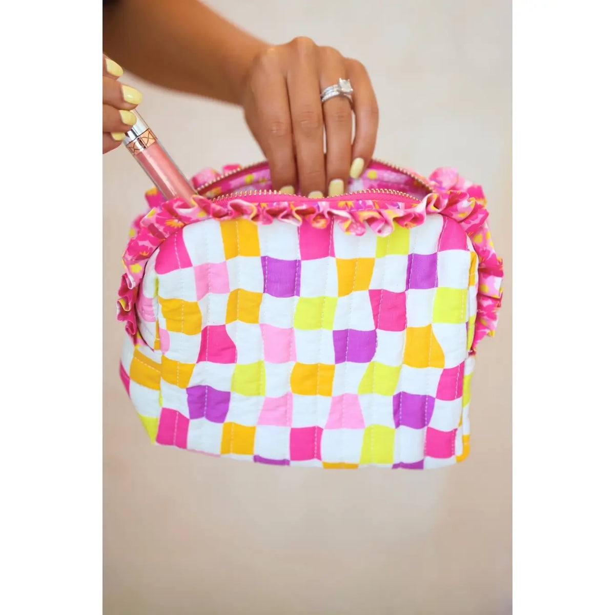 Groovy Garden Quilted Ruffle Bag