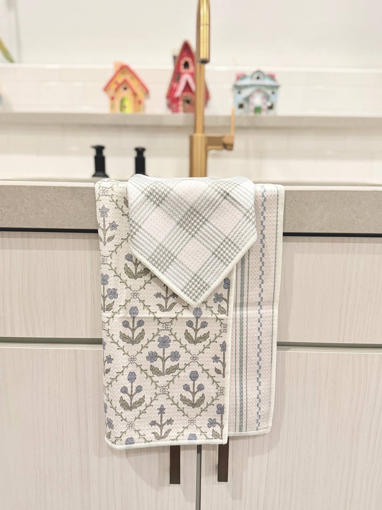 Lumi/Glacier: Reversible Sided-Hand Towel Washcloth Set
