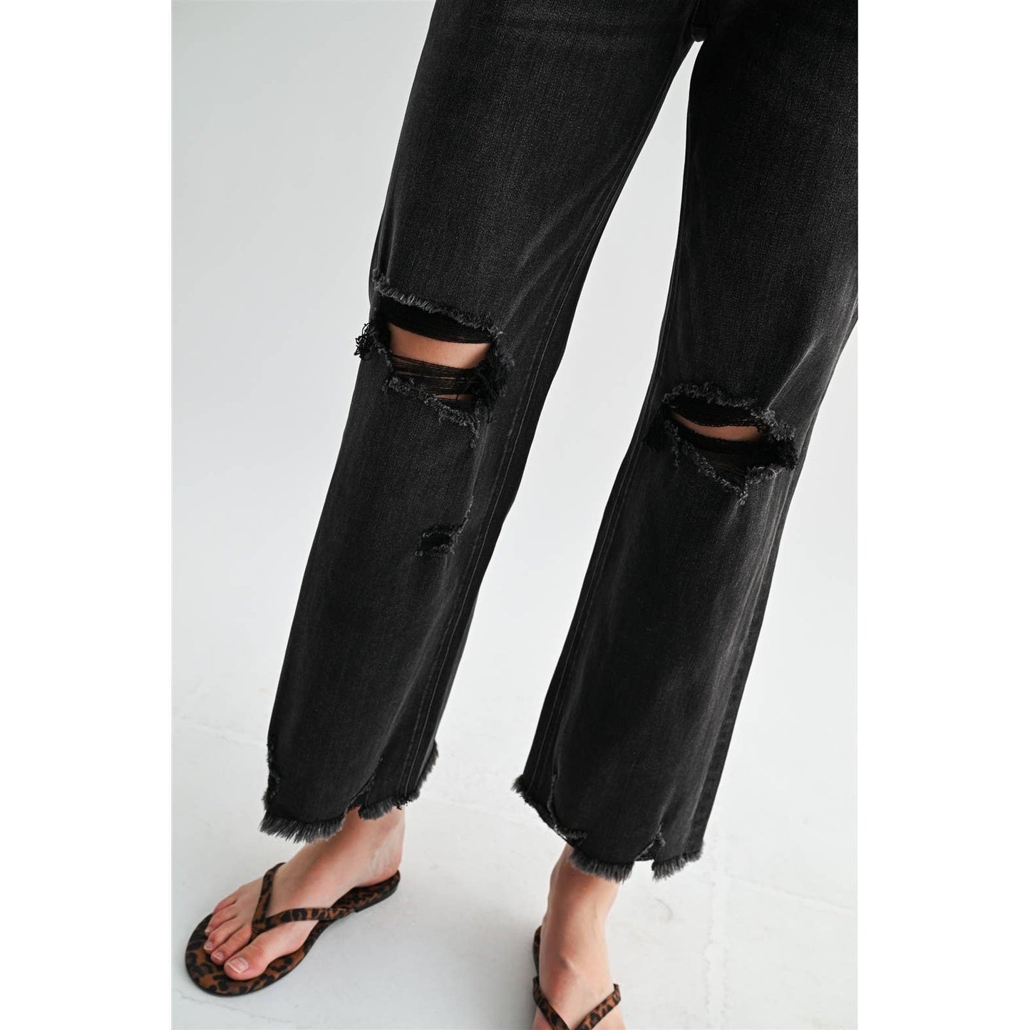 SUPER HIGH DISTRESSED JEANS