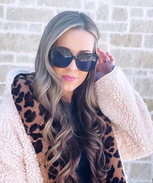 High Class Black - Oversized Square Sunglasses