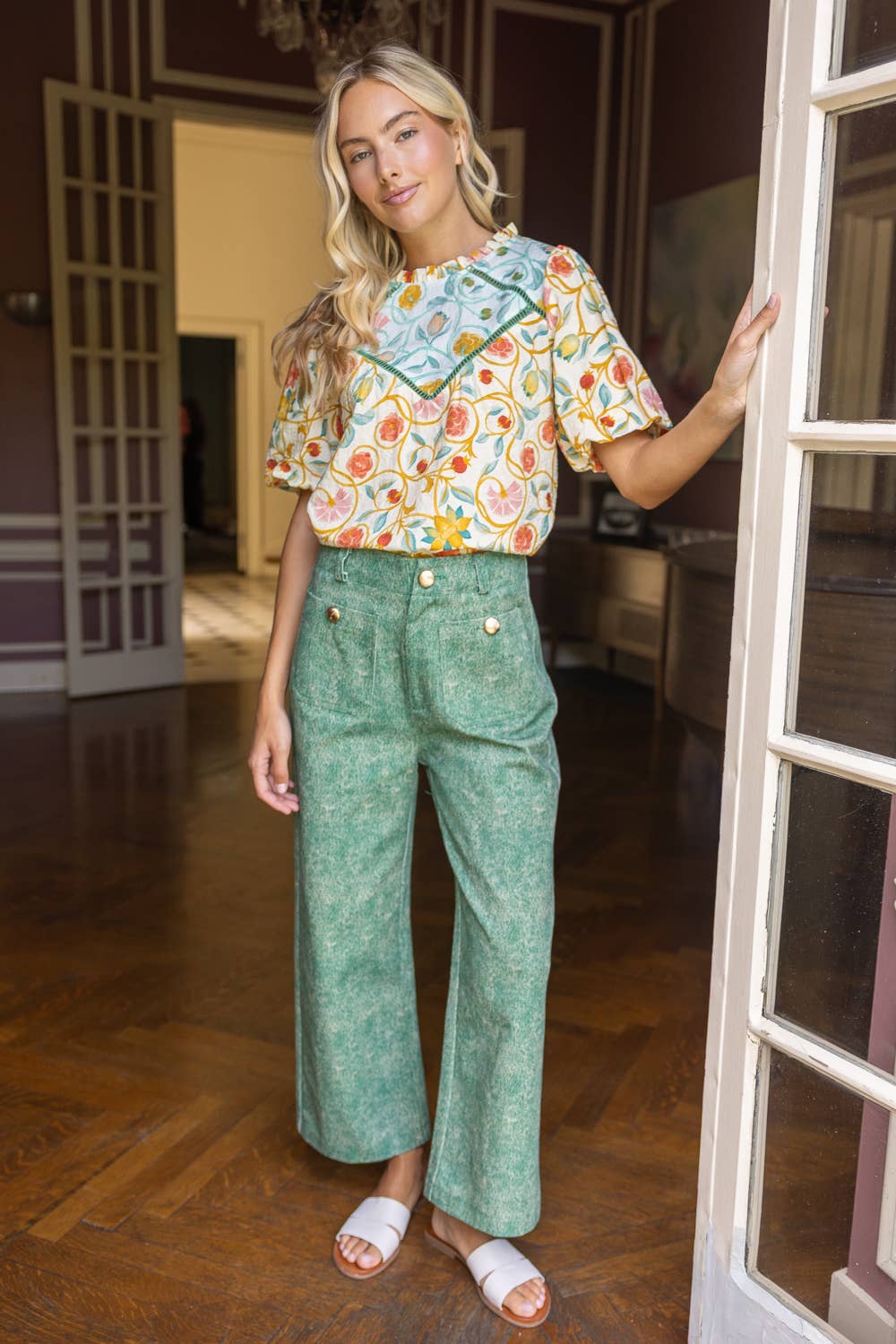 Diamond Shape Contrast Trim and Print Floral Top