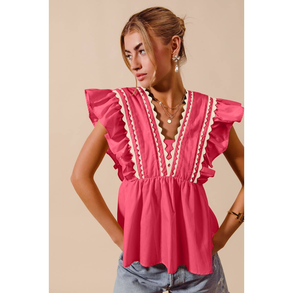SOLID WOVEN SLEEVELESS TOP WITH WAVE TRIM