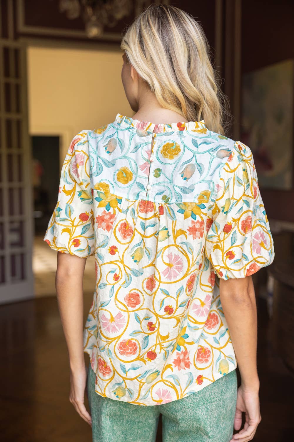 Diamond Shape Contrast Trim and Print Floral Top