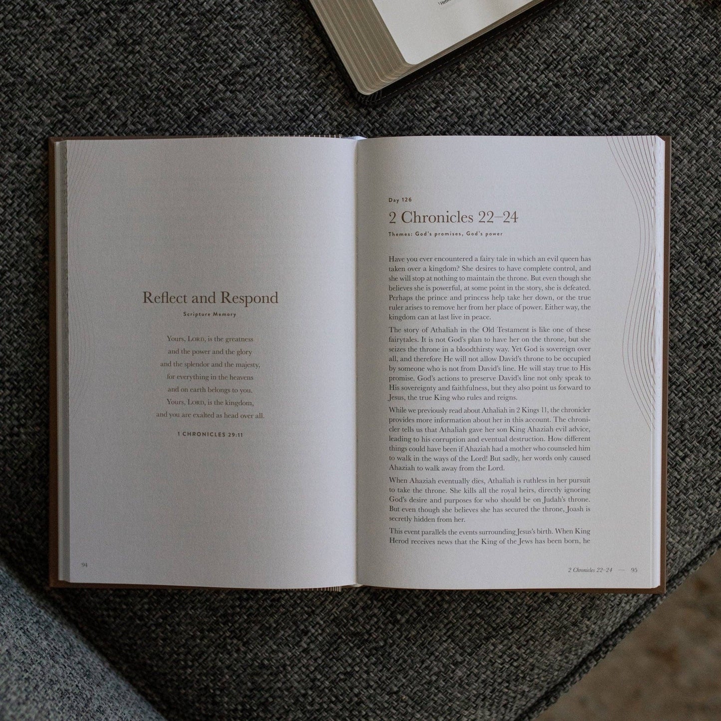 A Year in the Bible | Men's Study | 365 Days of Discovering the Beauty of Jesus from Genesis to Revelation | Volume 2