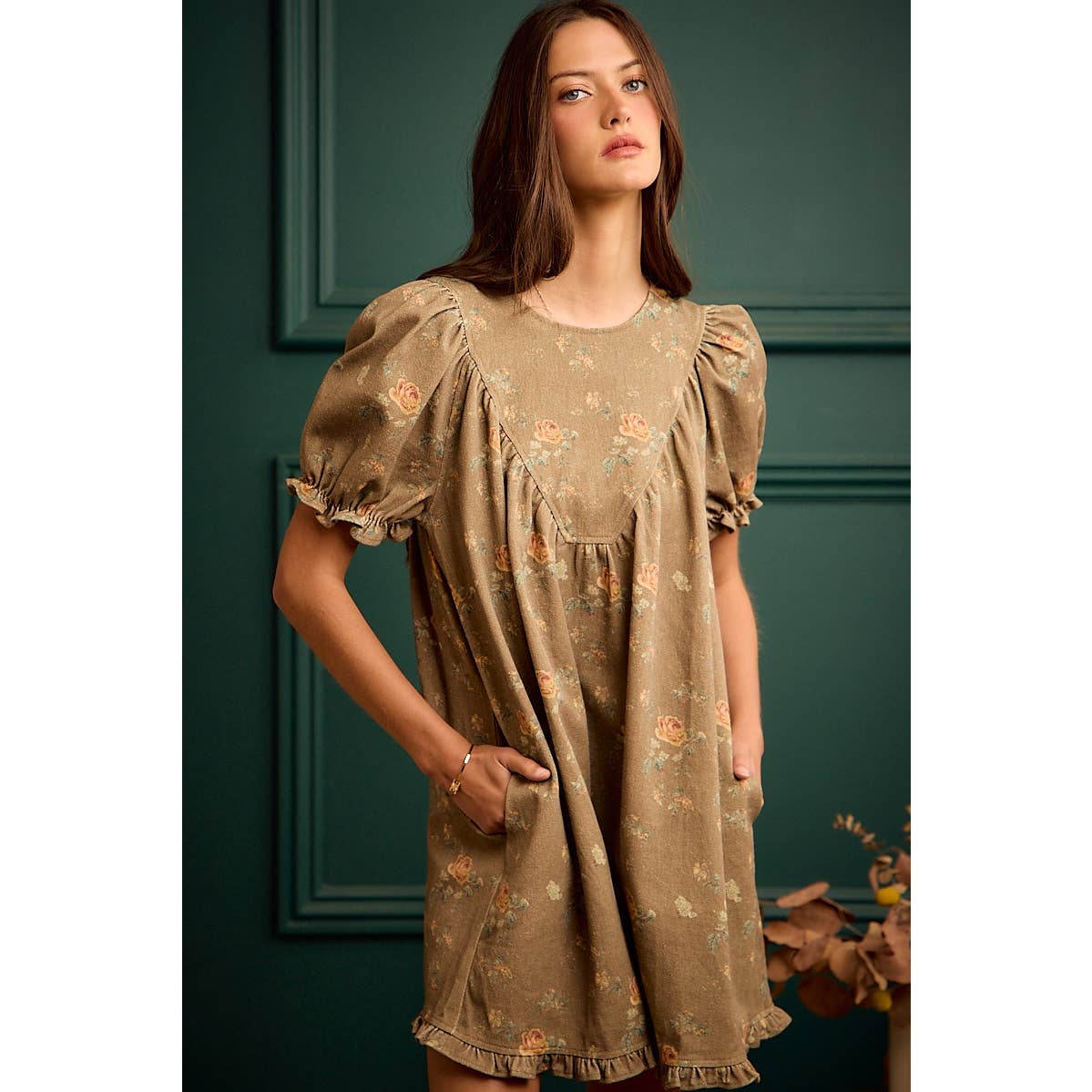 FLORAL RUCHED SHORT PUFF SLEEVE MINI DRESS