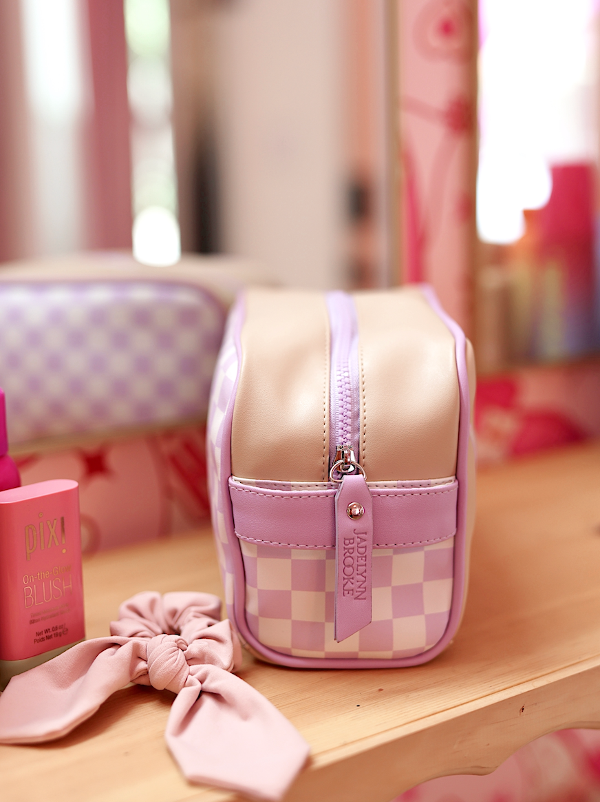Handle Cosmetic Bag- 'Mama' Embroidered (Lavender/Cream/Tan)