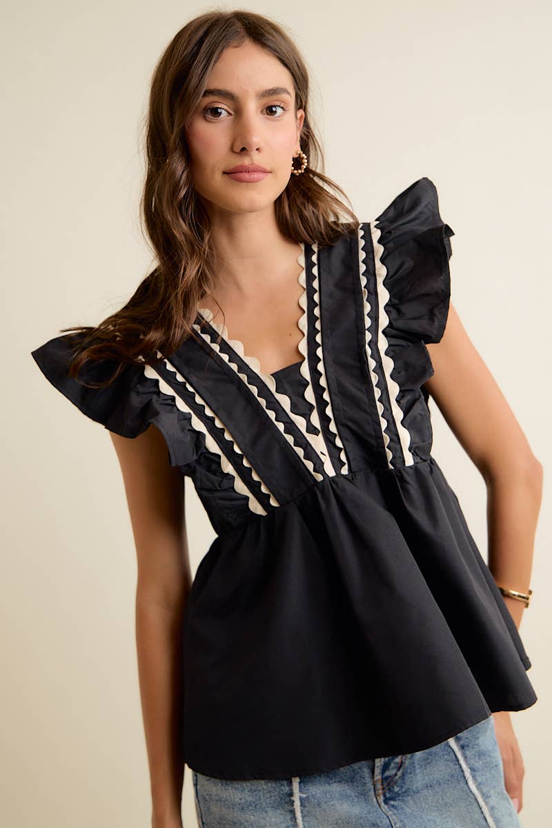 SOLID WOVEN SLEEVELESS TOP WITH WAVE TRIM