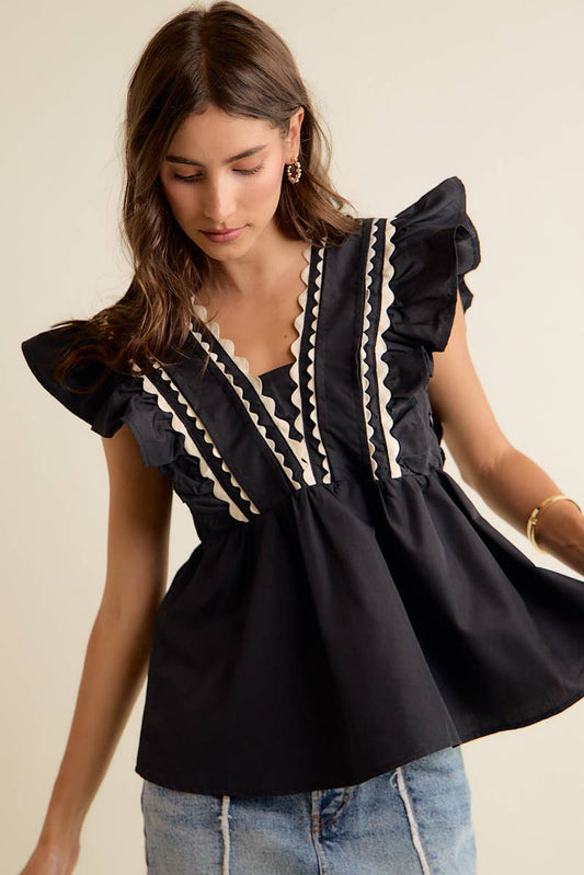 SOLID WOVEN SLEEVELESS TOP WITH WAVE TRIM