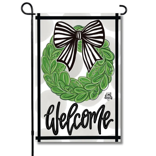 Black and White Bow Wreath Glam