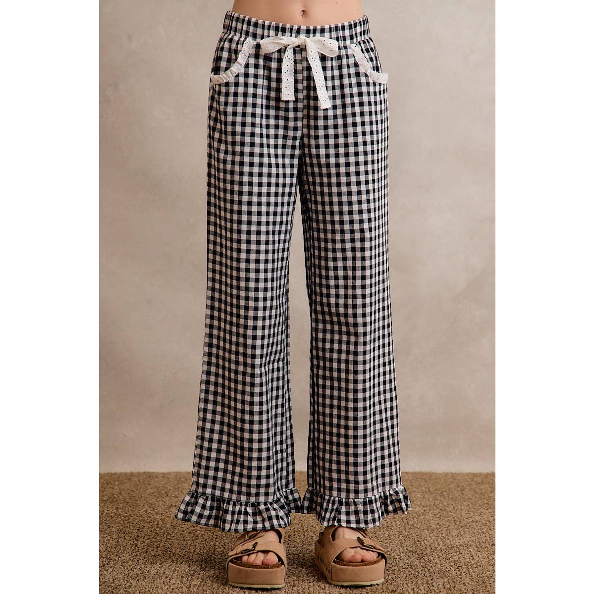 GINGHAM LACE RUFFLED PULL ON PANTS
