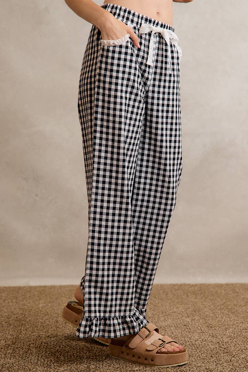 GINGHAM LACE RUFFLED PULL ON PANTS