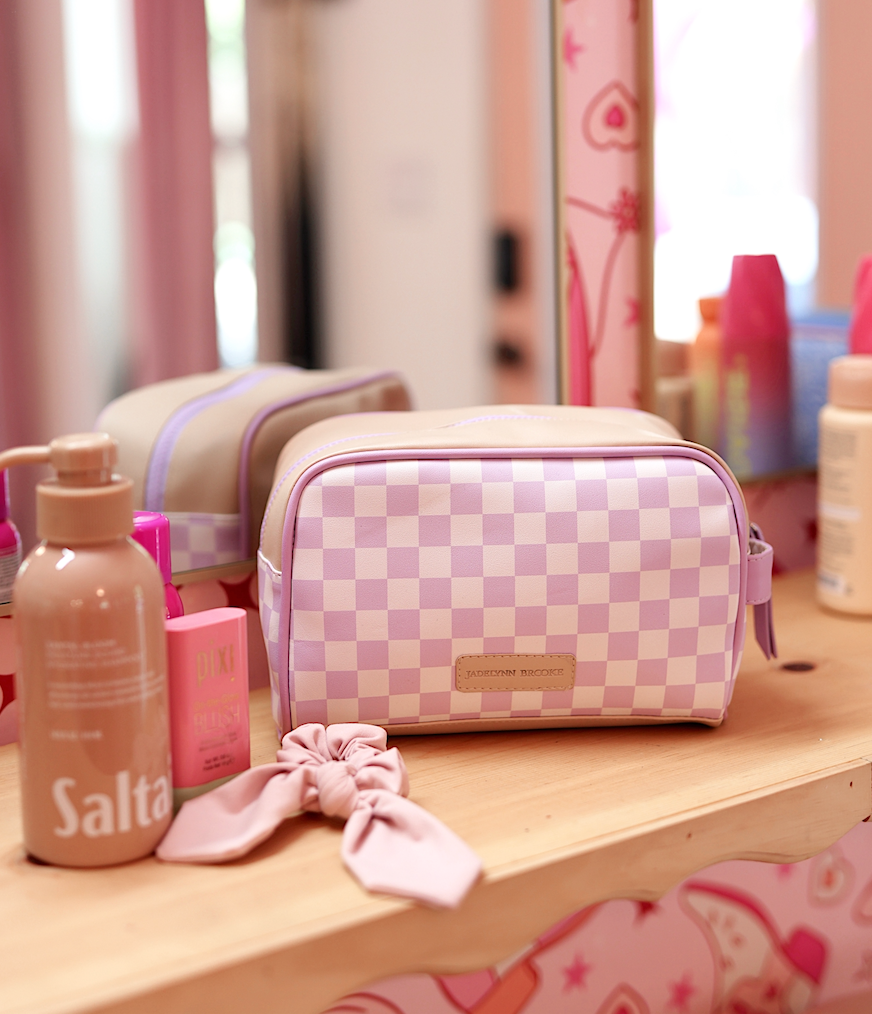 Handle Cosmetic Bag- 'Mama' Embroidered (Lavender/Cream/Tan)